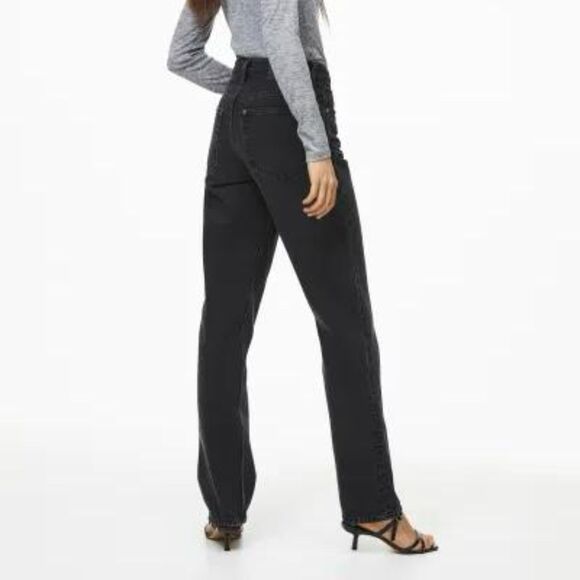 H&M Denim - H&M & Denim Ultra High Waist Mom Jeans Dark Wash Black Size 6